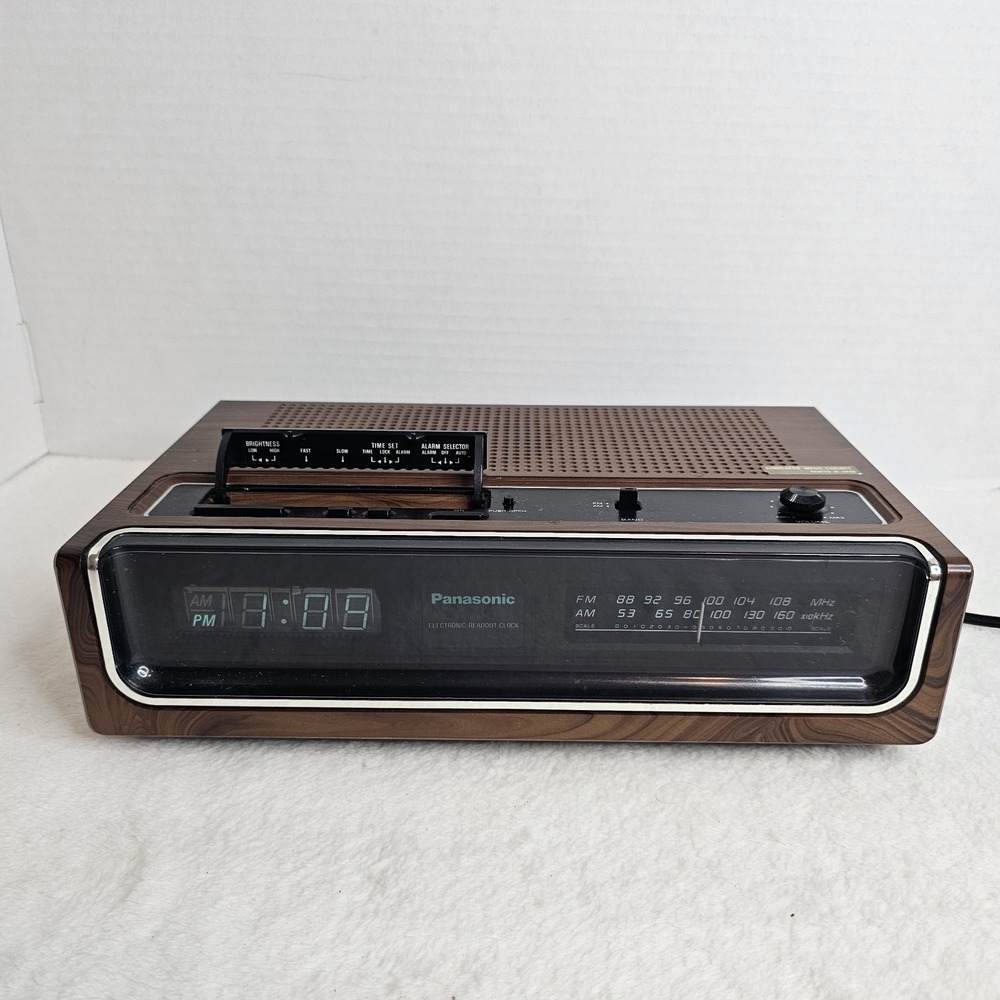 🖤Panasonic RC-210 Digital Alarm Clock Faux Wood Vintage Tested!